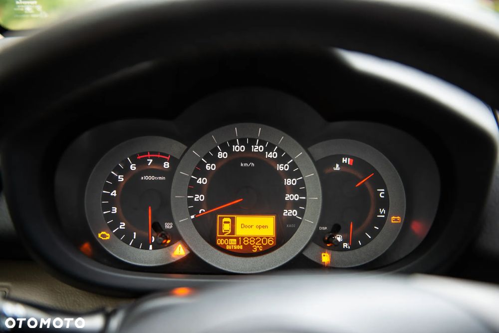 Toyota RAV4 2.0 4x4 Automatik Executive - 28