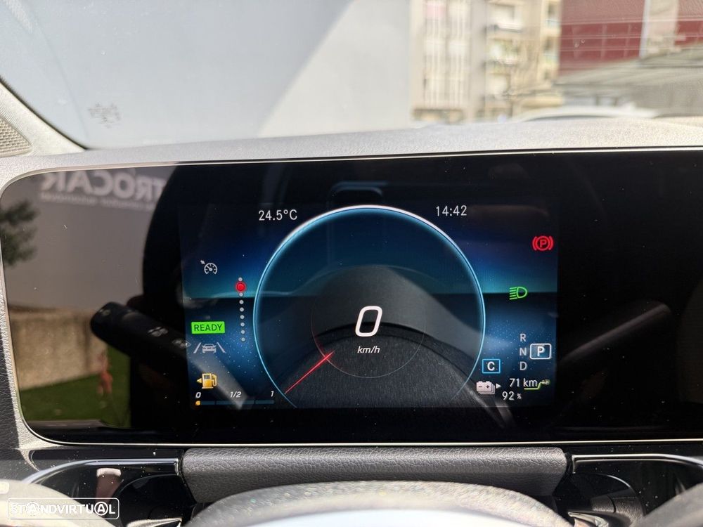 Mercedes-Benz GLA 250 e 8G-DCT Progressive - 30