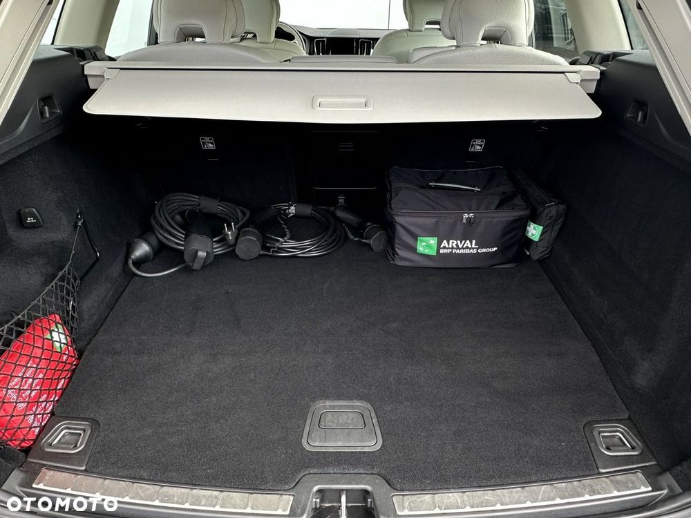 Volvo XC 60 T6 AWD Recharge Geartronic Inscription - 14