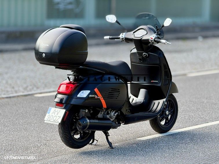 Vespa GTS Super Black Matte - 8