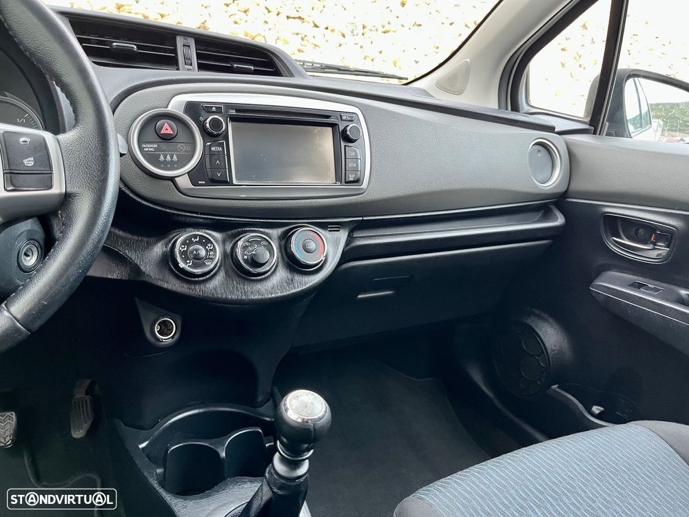 Toyota Yaris 1.4 D-4D ACtive+AC - 24