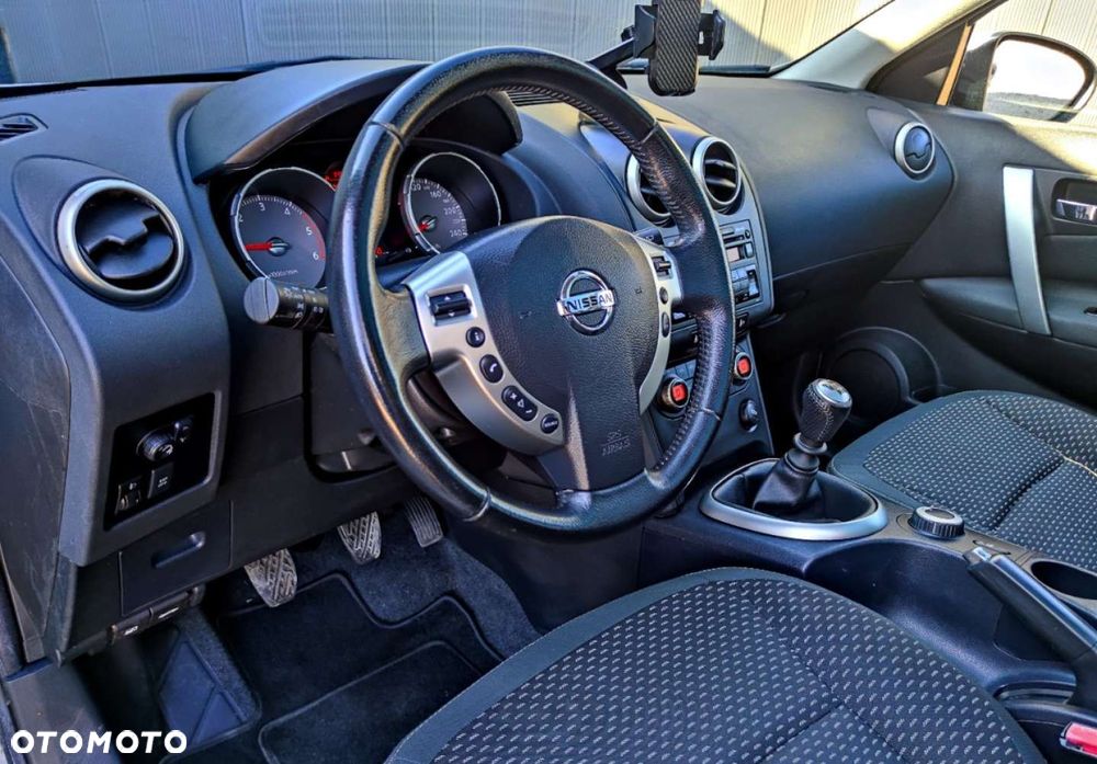 Nissan Qashqai+2 - 19