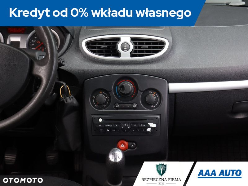 Renault Clio - 13