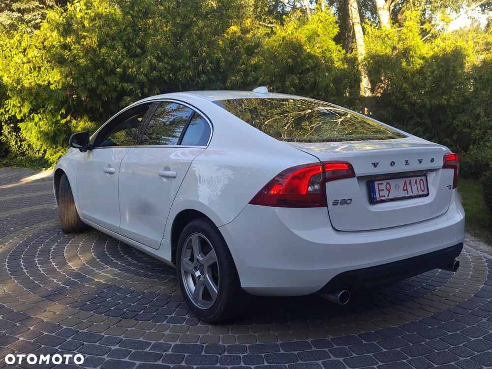 Volvo S60 2.5 T5 - 12