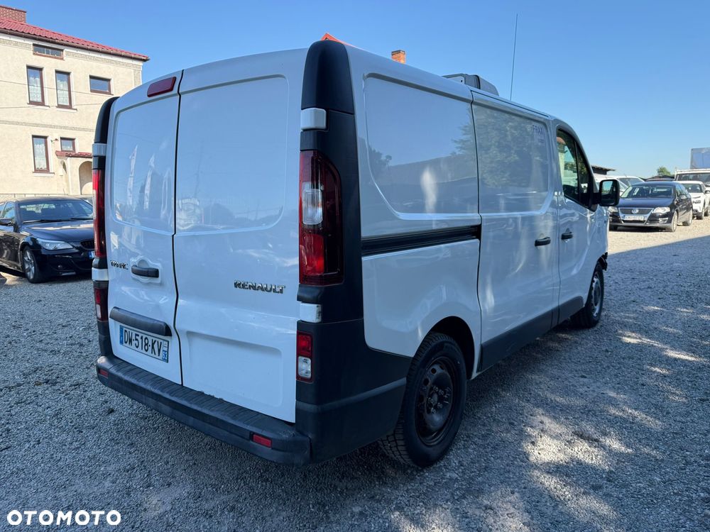 Renault Trafic - 9