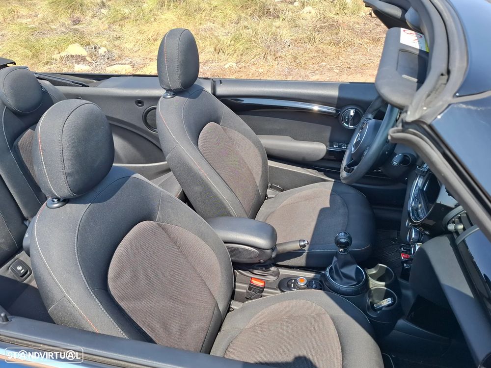 MINI Cabrio Cooper D - 13