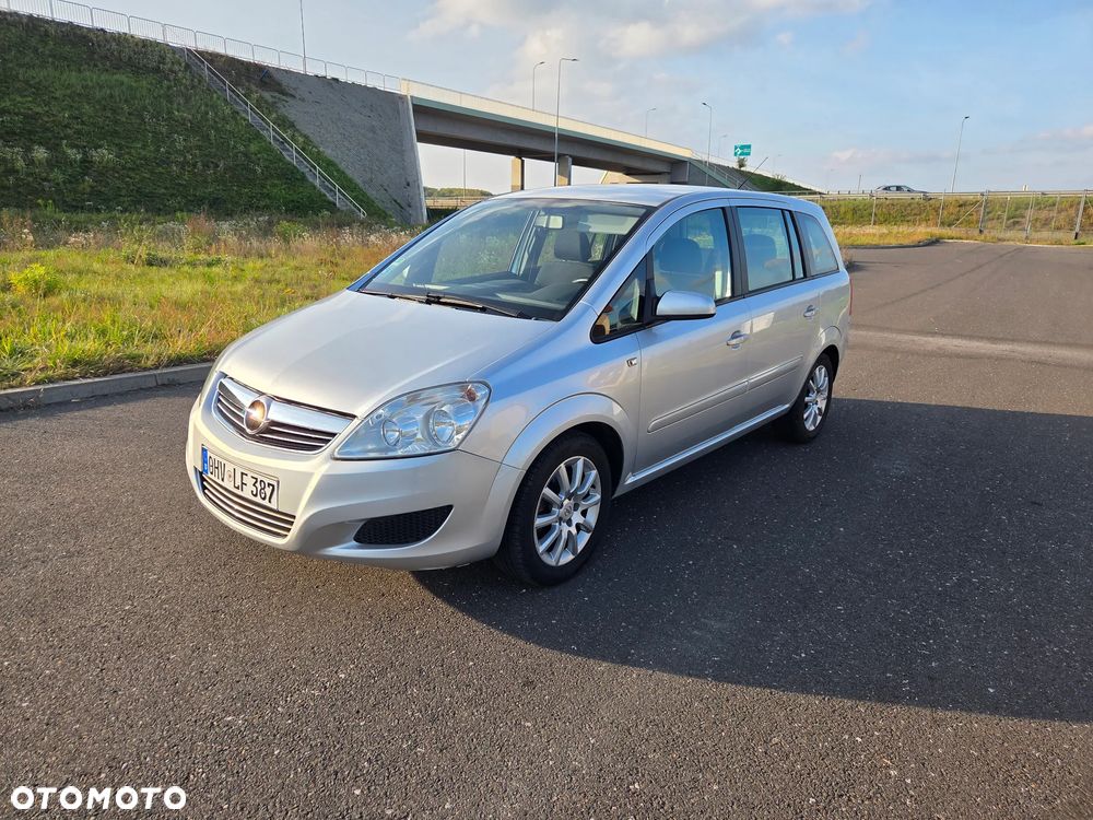 Opel Zafira 1.6 - 40