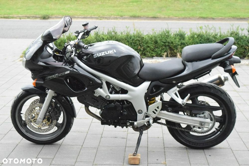 Suzuki SV - 12