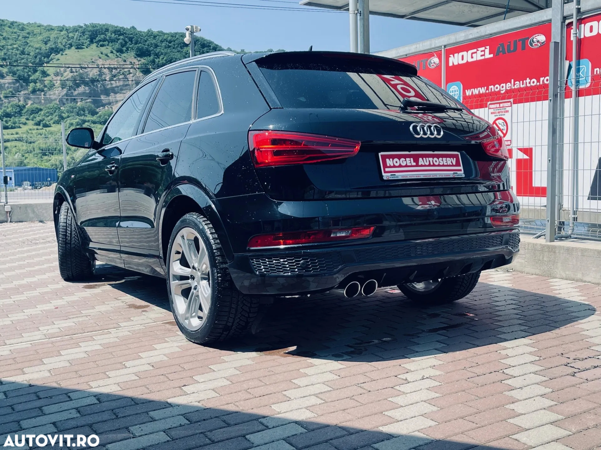 Audi Q3 2.0 35 TDI S tronic S Line - 4