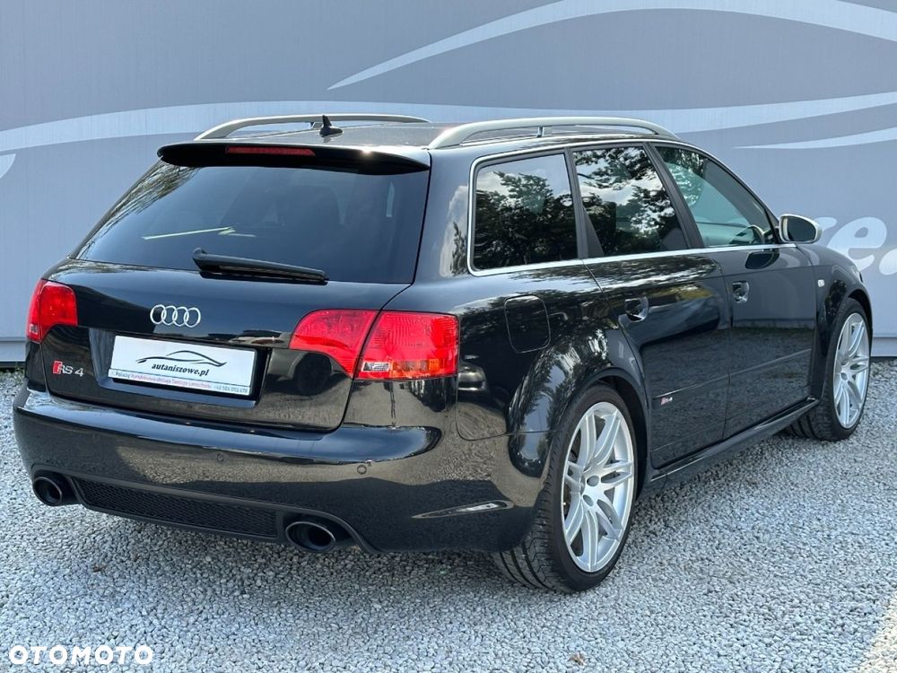 Audi RS4 Avant Avant - 5