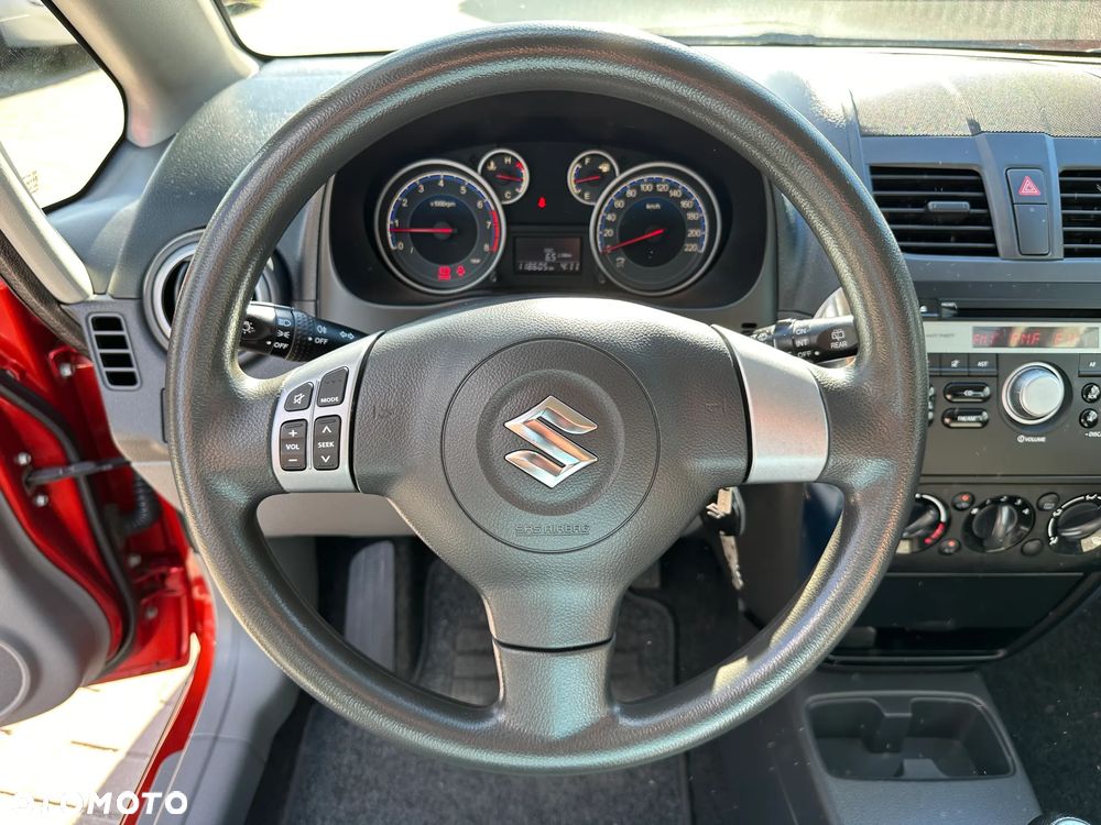 Suzuki SX4 - 9