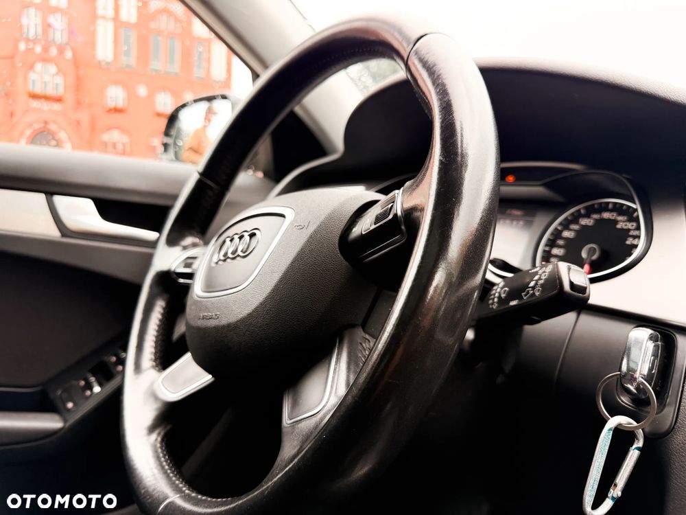 Audi A4 Avant 2.0 TDI clean diesel Quattro - 27