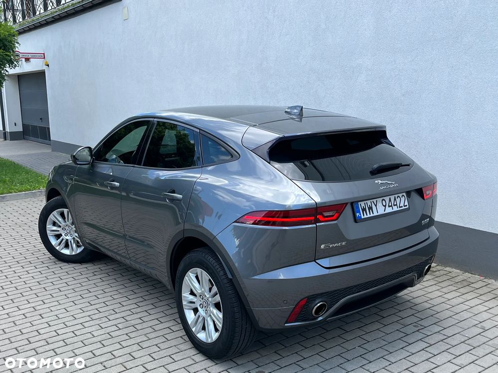 Jaguar E-Pace 2.0 i4D AWD R-Dynamic - 36