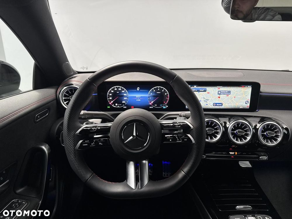 Mercedes-Benz CLA 200 AMG Line 7G-DCT - 24