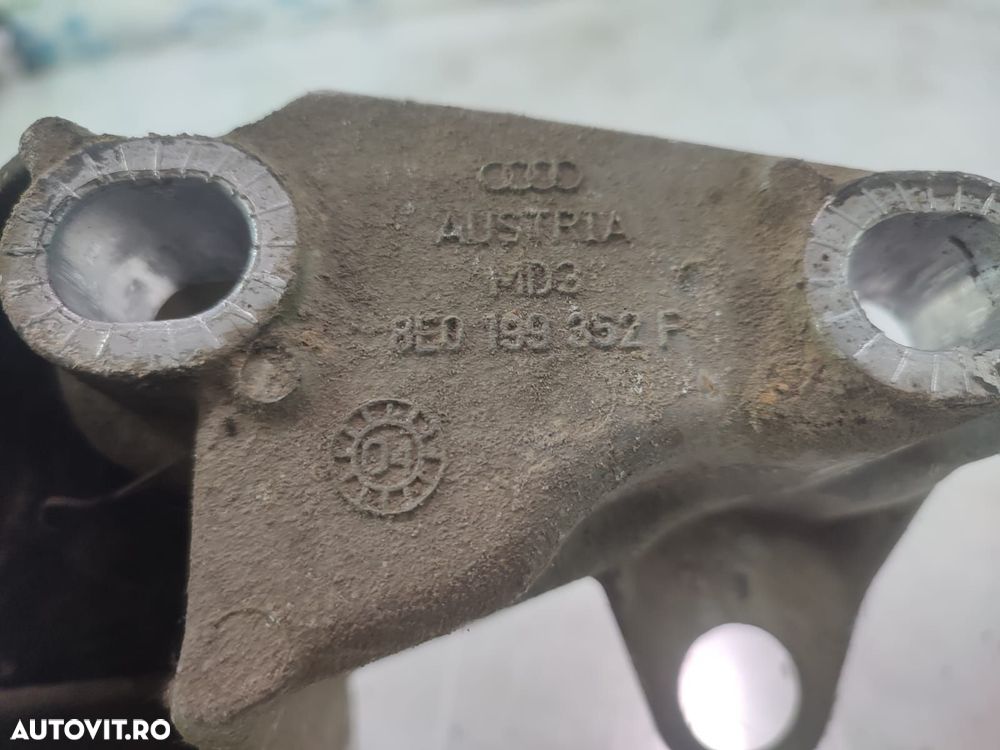 Suport bara stabilizatoare dreapta 8E0199352 Volkswagen VW Passat B5. - 3