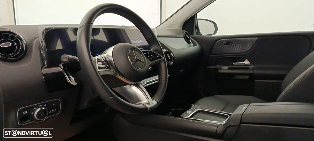 Mercedes-Benz B 250 e - 21