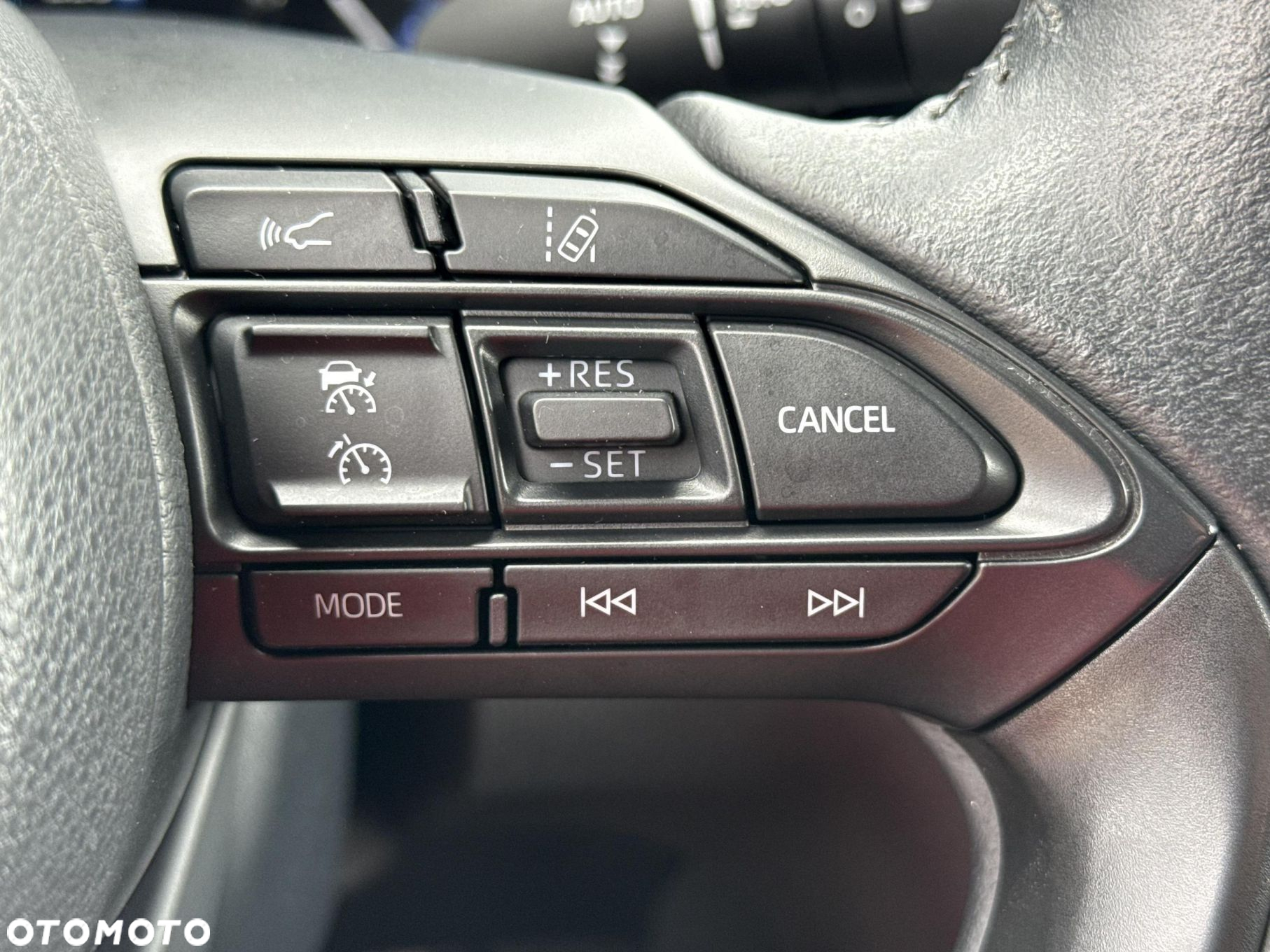 Toyota Yaris Cross Hybrid 1.5 Executive - 16