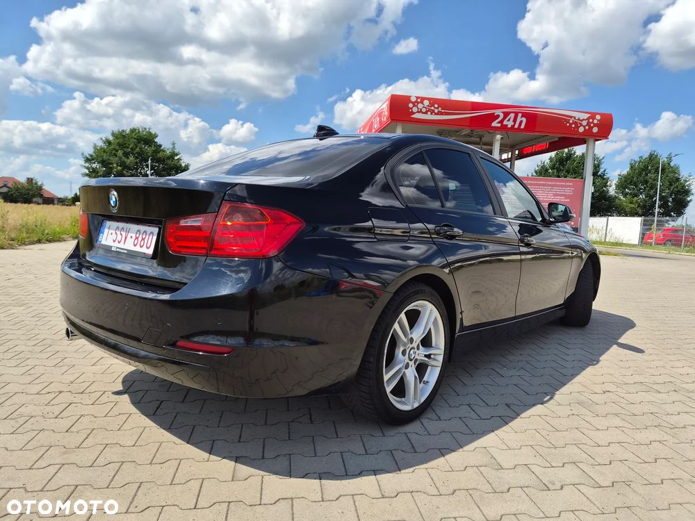 BMW Seria 3 316d - 4