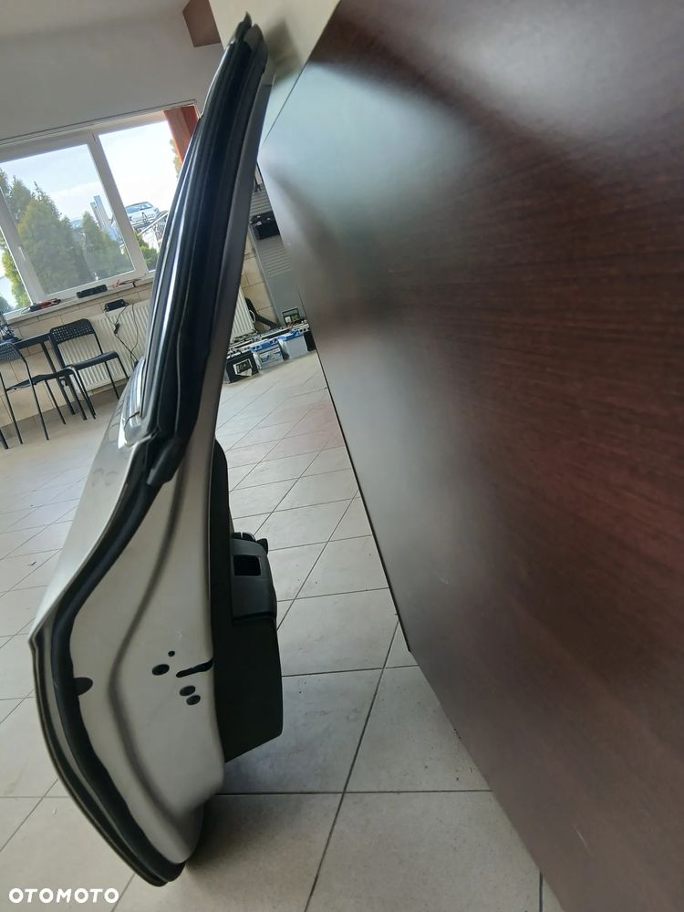 Opel Corsa F Drzwi Tył Tylne Lewe Kolor EZR Srebrne - 3