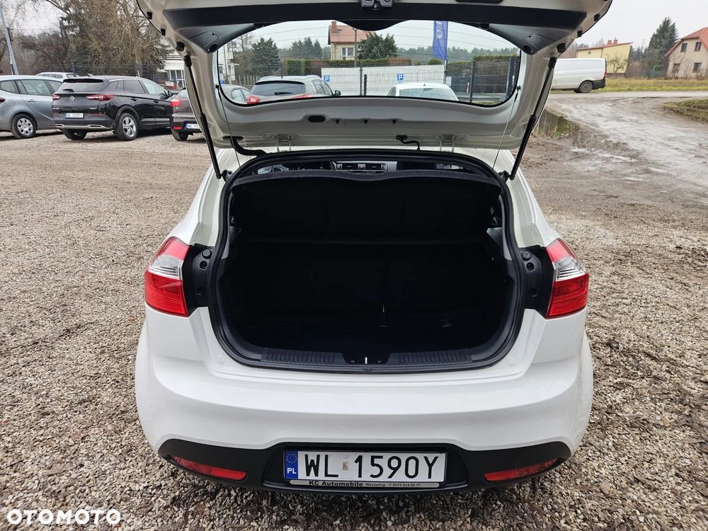 Kia Rio 1.2 Business Line - 26