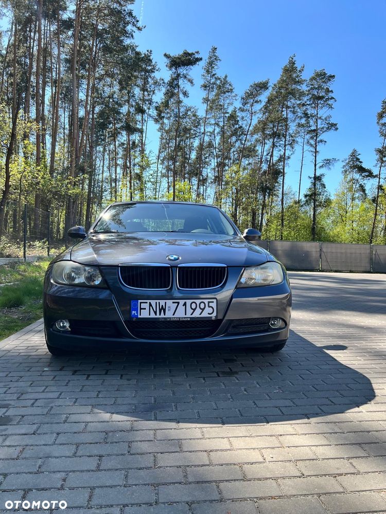 BMW Seria 3 318i - 8