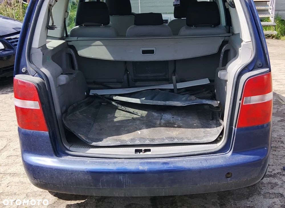 VW TOURAN - 3