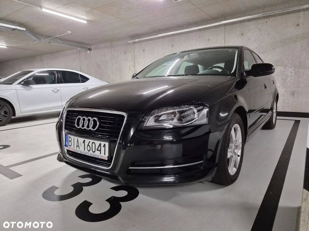 Audi A3 Sportback 1.2 TFSI Attraction - 4