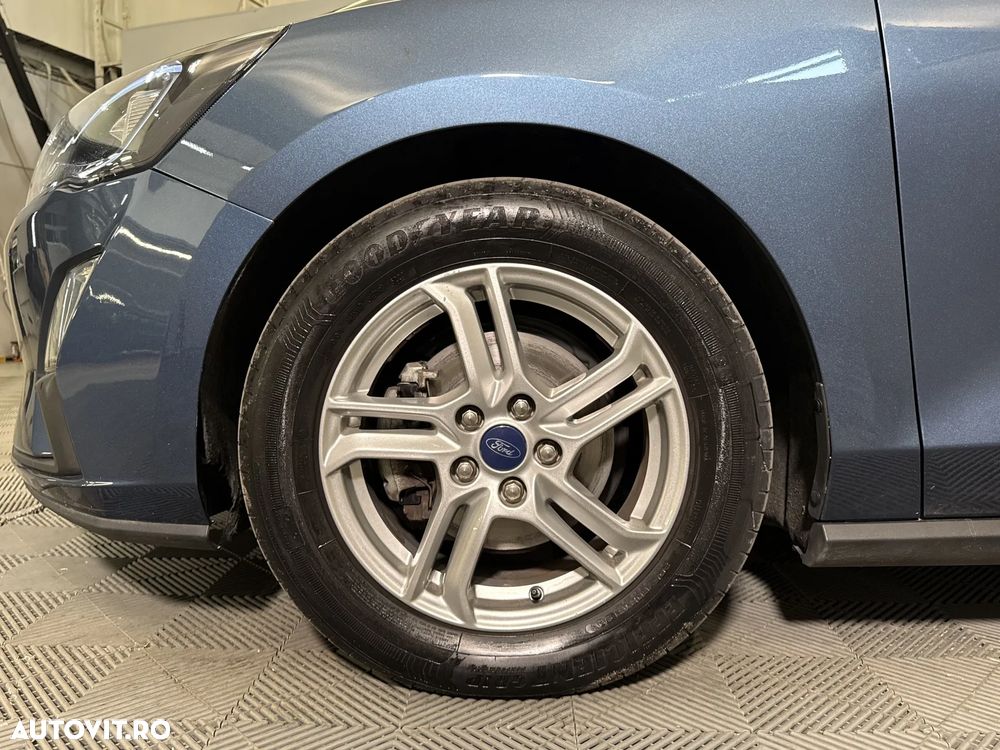 Ford Focus - 14