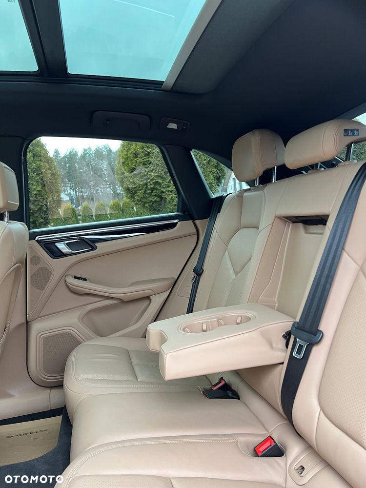 Porsche Macan - 14
