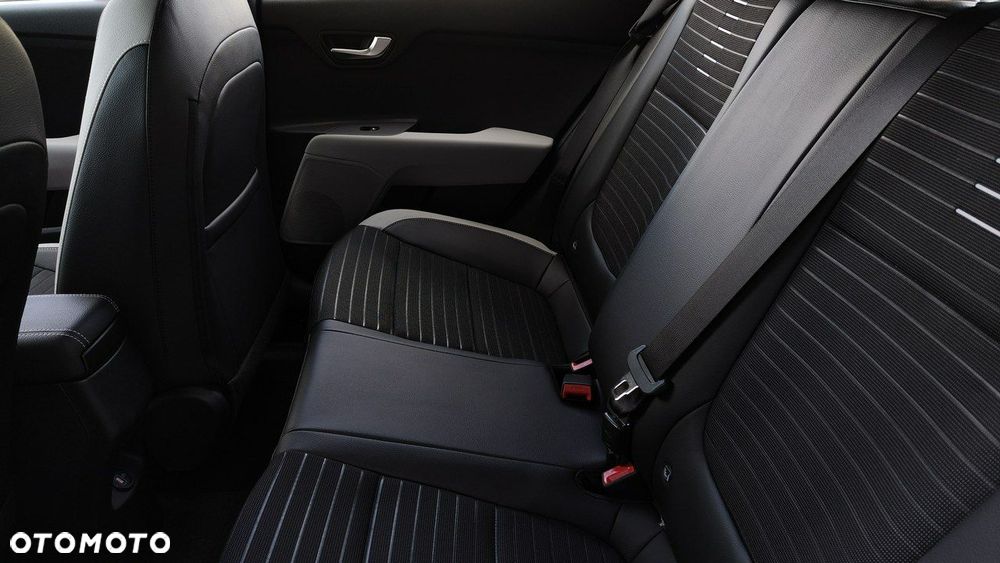 Kia Stonic - 13
