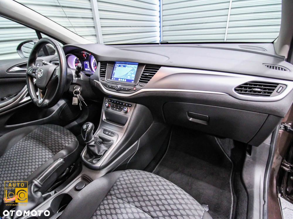 Opel Astra 1.4 T Enjoy - 9