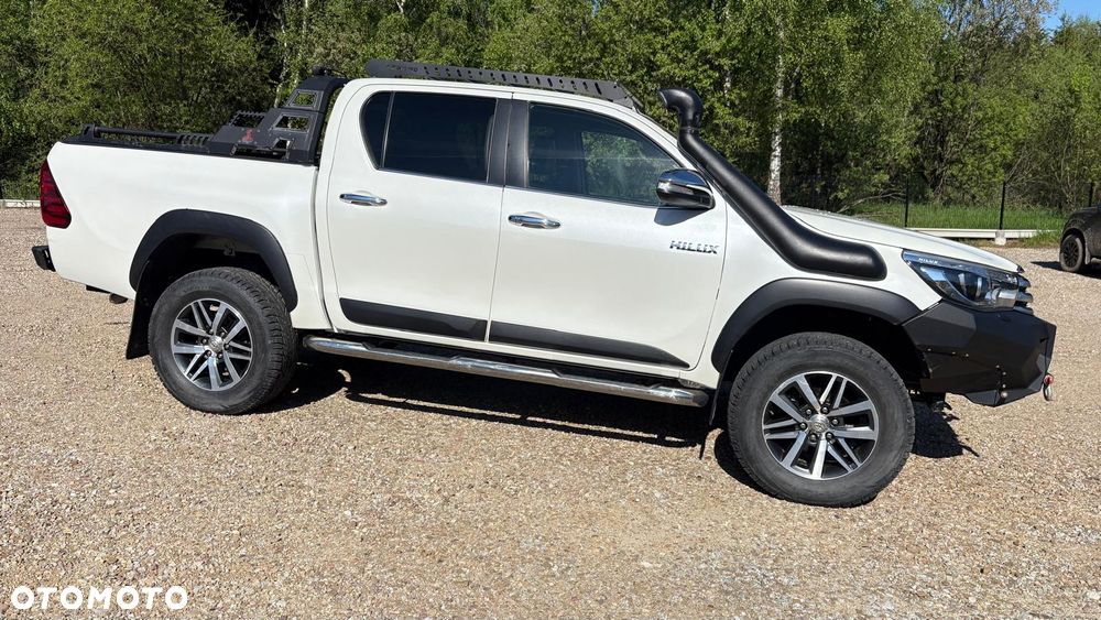 Toyota Hilux 4x4 Double Cab Autm S&S Executive - 1