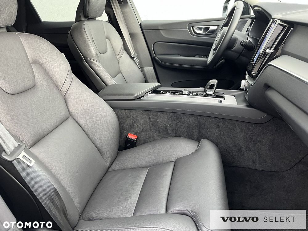 Volvo XC 60 - 30