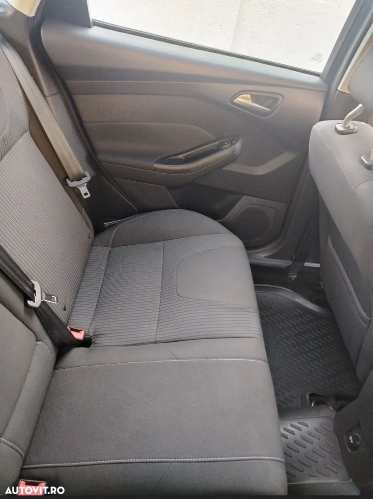 Ford Focus - 7