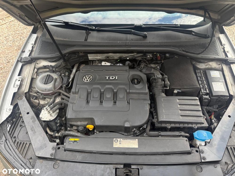 Volkswagen Passat 2.0 TDI (BlueMotion Technology) DSG Highline - 12