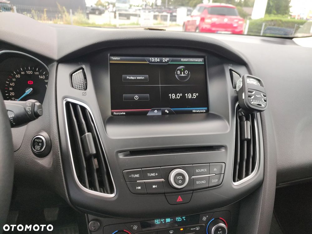Ford Focus 1.5 EcoBoost Titanium ASS - 29