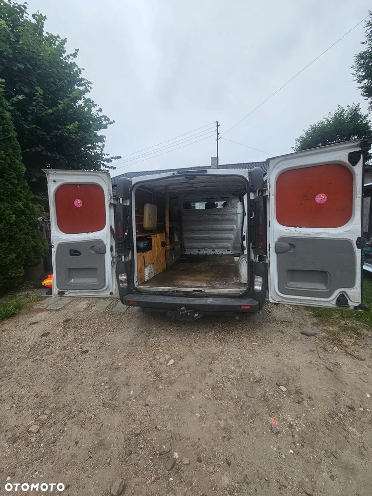 Opel Vivaro - 11