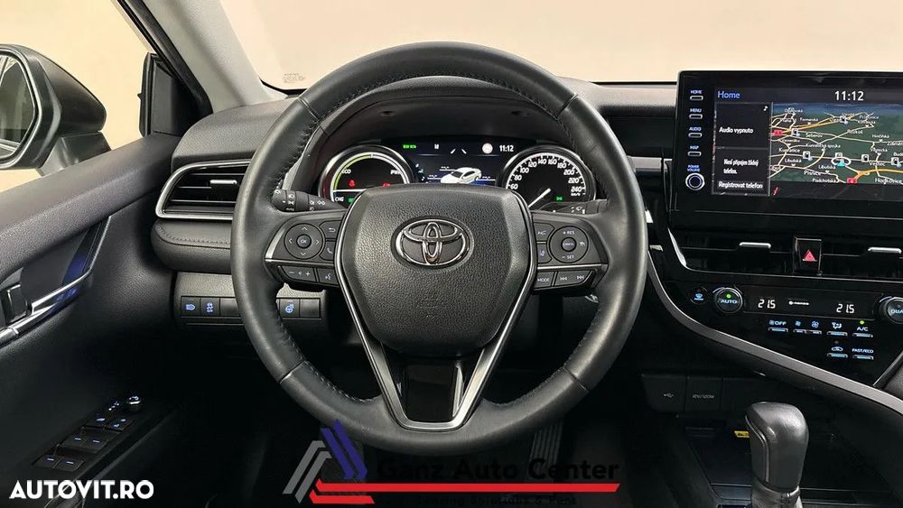 Toyota Camry Executive - 6