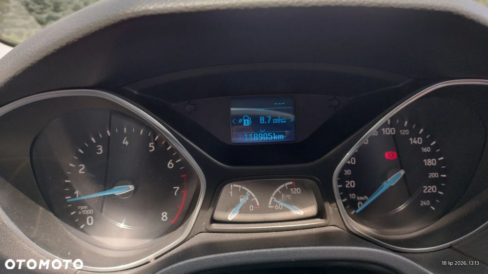 Ford Focus 1.6 SYNC Edition - 18