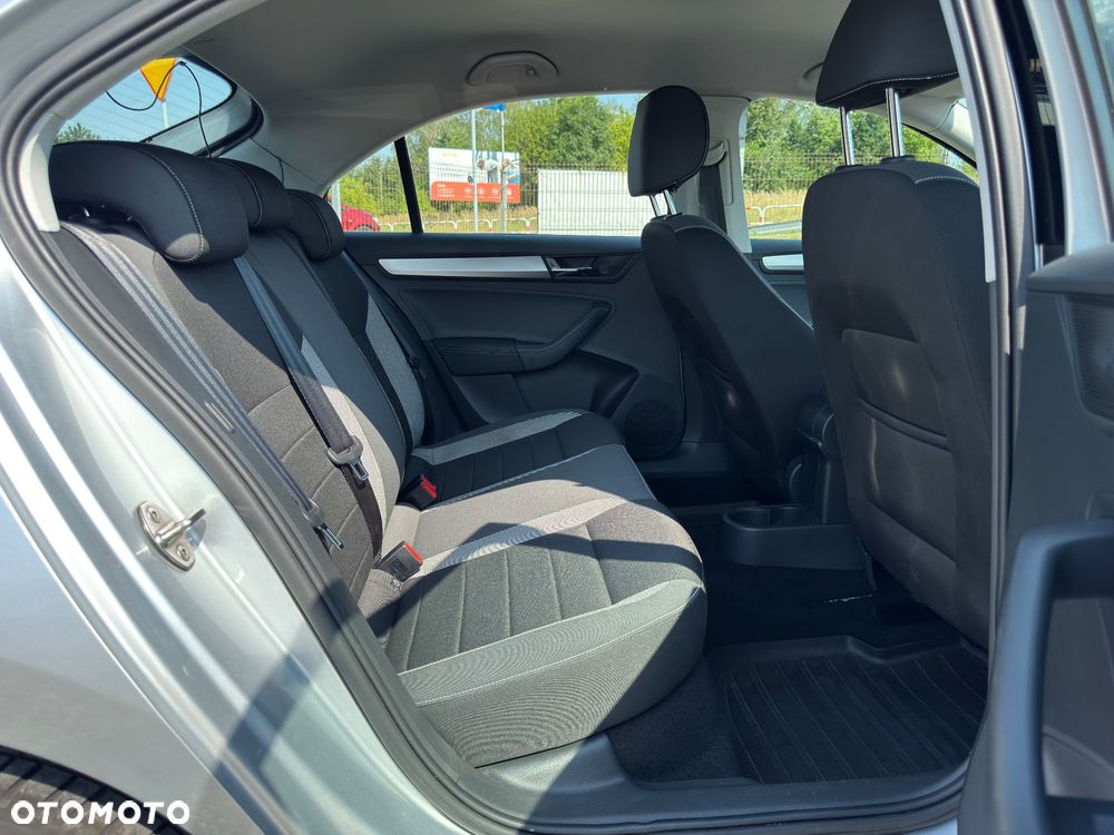 Skoda RAPID 1.0 TSI Ambition - 28