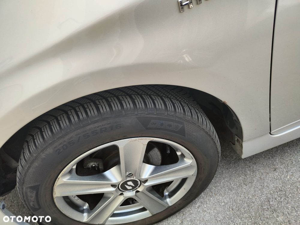 Toyota Prius - 7