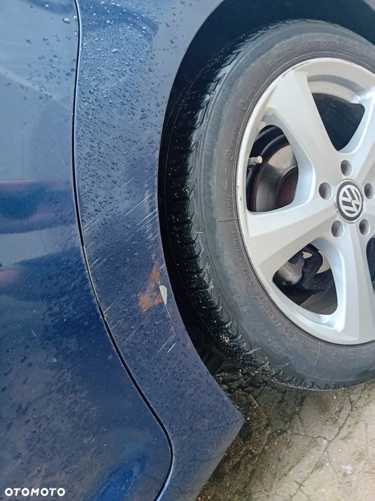 Volkswagen Touran 2.0 TDI Highline - 18