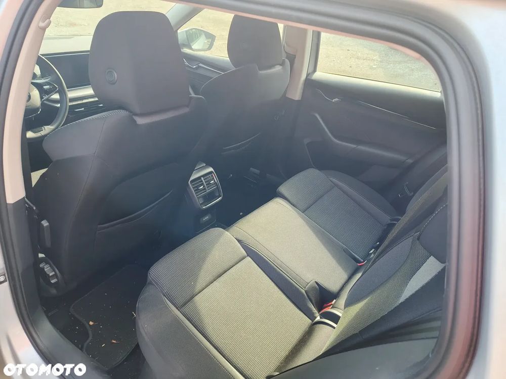 Skoda Octavia 1.5 TSI e-TEC DSG Ambition - 11