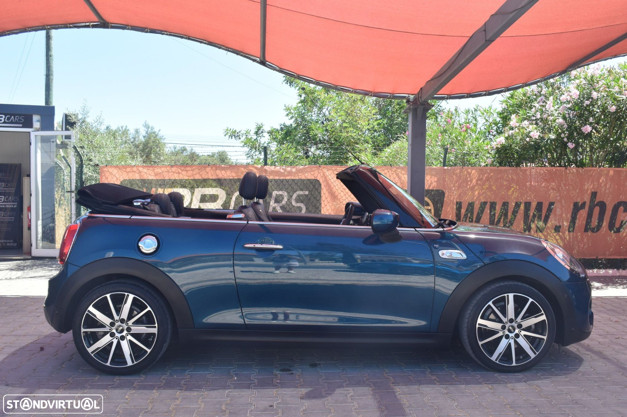 MINI Cabrio - 4