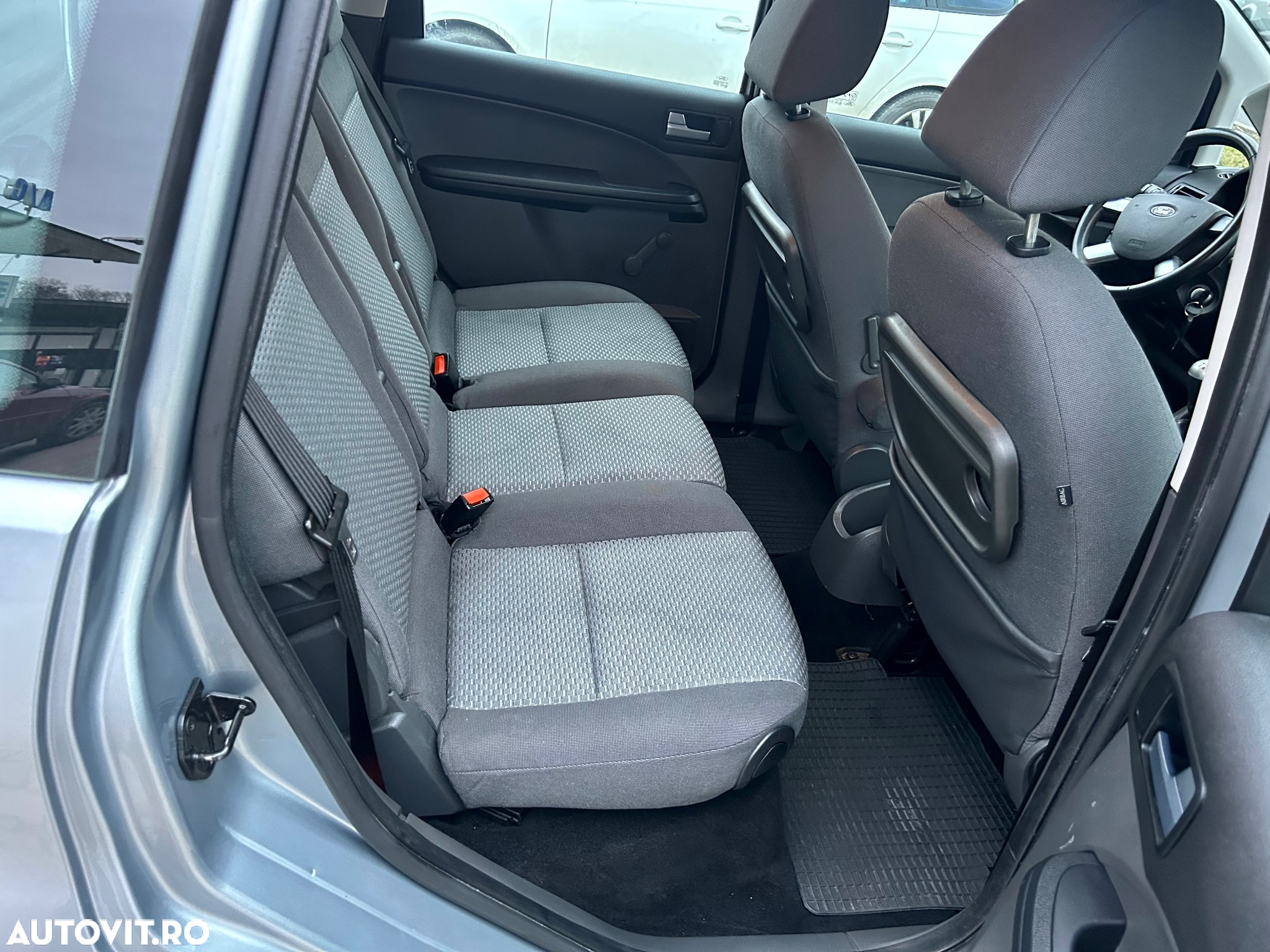 Ford C-Max 1.8 Ghia - 8