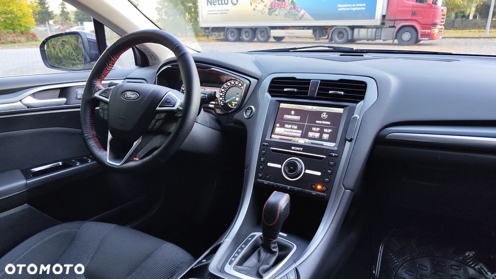 Ford Mondeo 2.0 TDCi Titanium PowerShift - 24