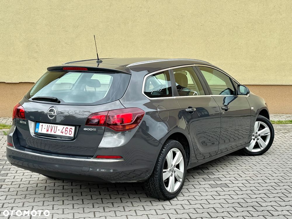 Opel Astra 2014 photo 4