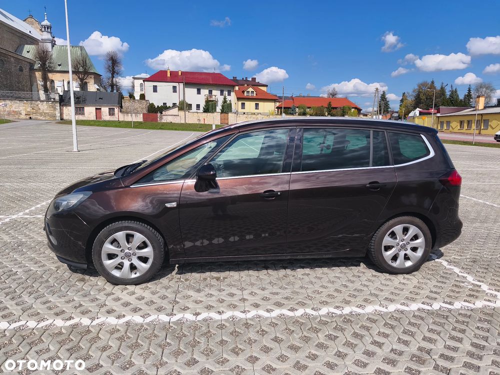 Opel Zafira - 2
