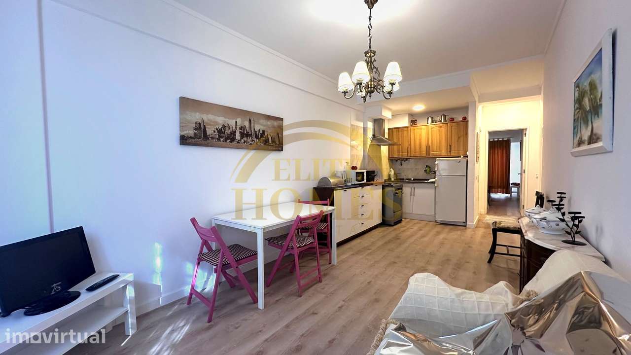 Apartamento T2 com Garagem Box em Linda-a-Velha | 96 m² | Localização - Grande imagem: 2/24