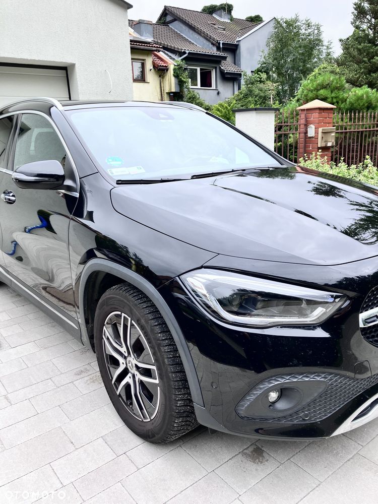 Mercedes-Benz GLA - 2